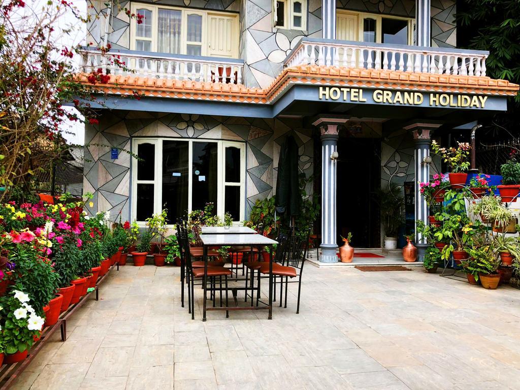 Hotel Grand Holiday Pokhara Exterior foto