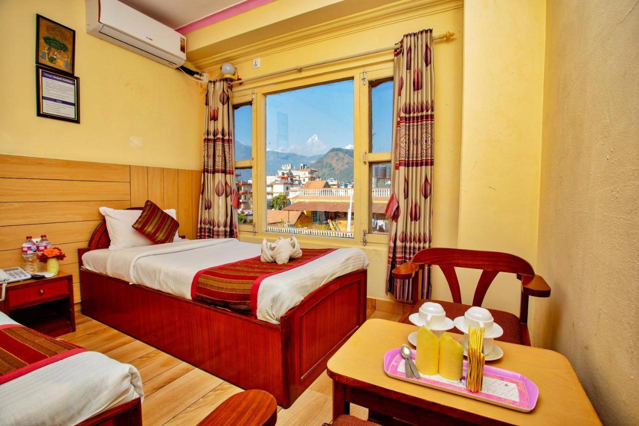 Hotel Grand Holiday Pokhara Exterior foto