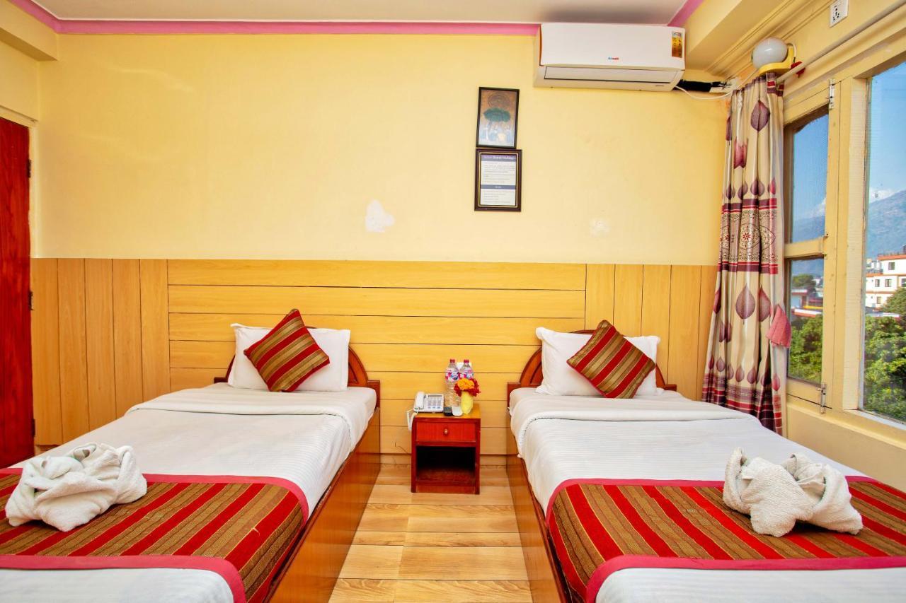 Hotel Grand Holiday Pokhara Exterior foto