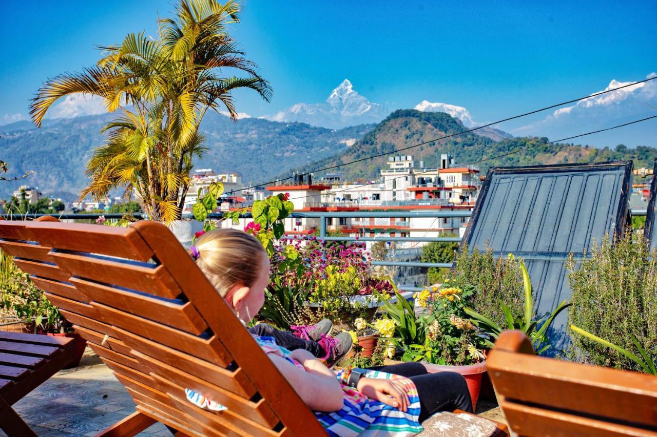 Hotel Grand Holiday Pokhara Exterior foto