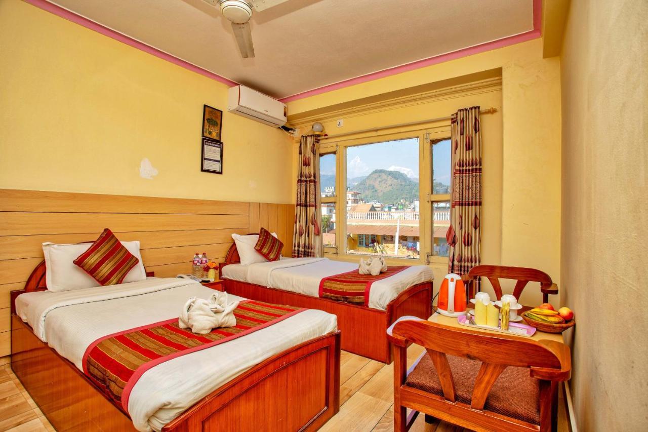 Hotel Grand Holiday Pokhara Exterior foto